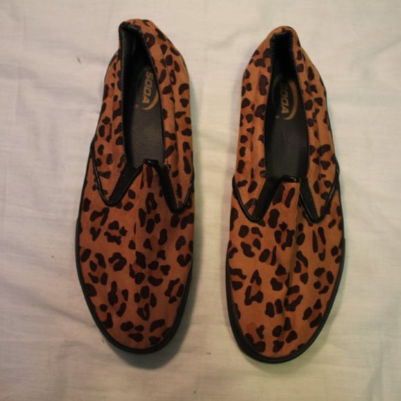 Soda leopard print shoes size 10 - Picture 1 of 3